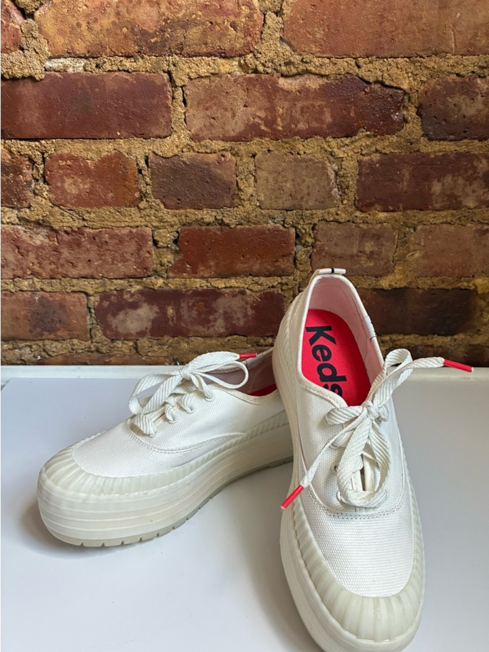 Keds Women’s Canvas Platform Sneakers Clear Gum Sole Sz. 6.5